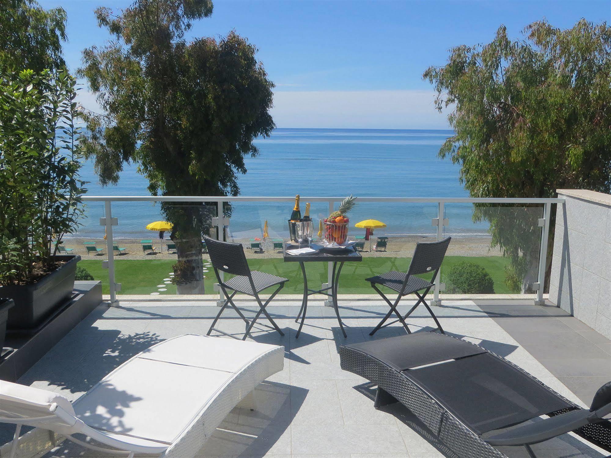 Hotel Eden Park Cilento Ispani エクステリア 写真